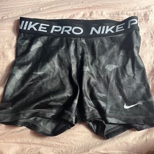 Nike Pros - Gray and Black Camo Pattern